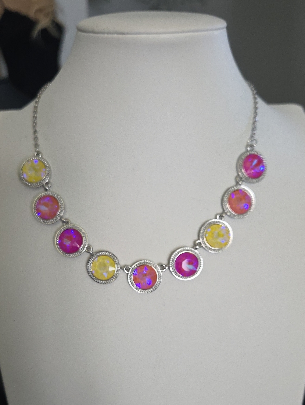Paparazzi Queen Of The Cosmos Yellow Necklace NWT
